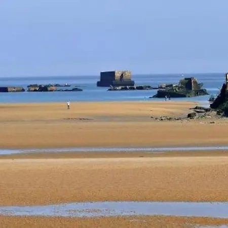 Refuge Cote Mer #2 By Melrose Asnelles
